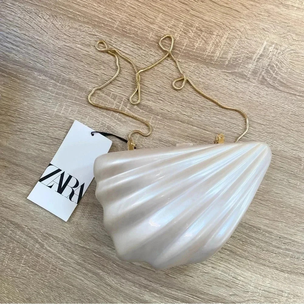 NWT Zara Pearl Box Bag Crossbody Clutch Gold Chain 6047/210